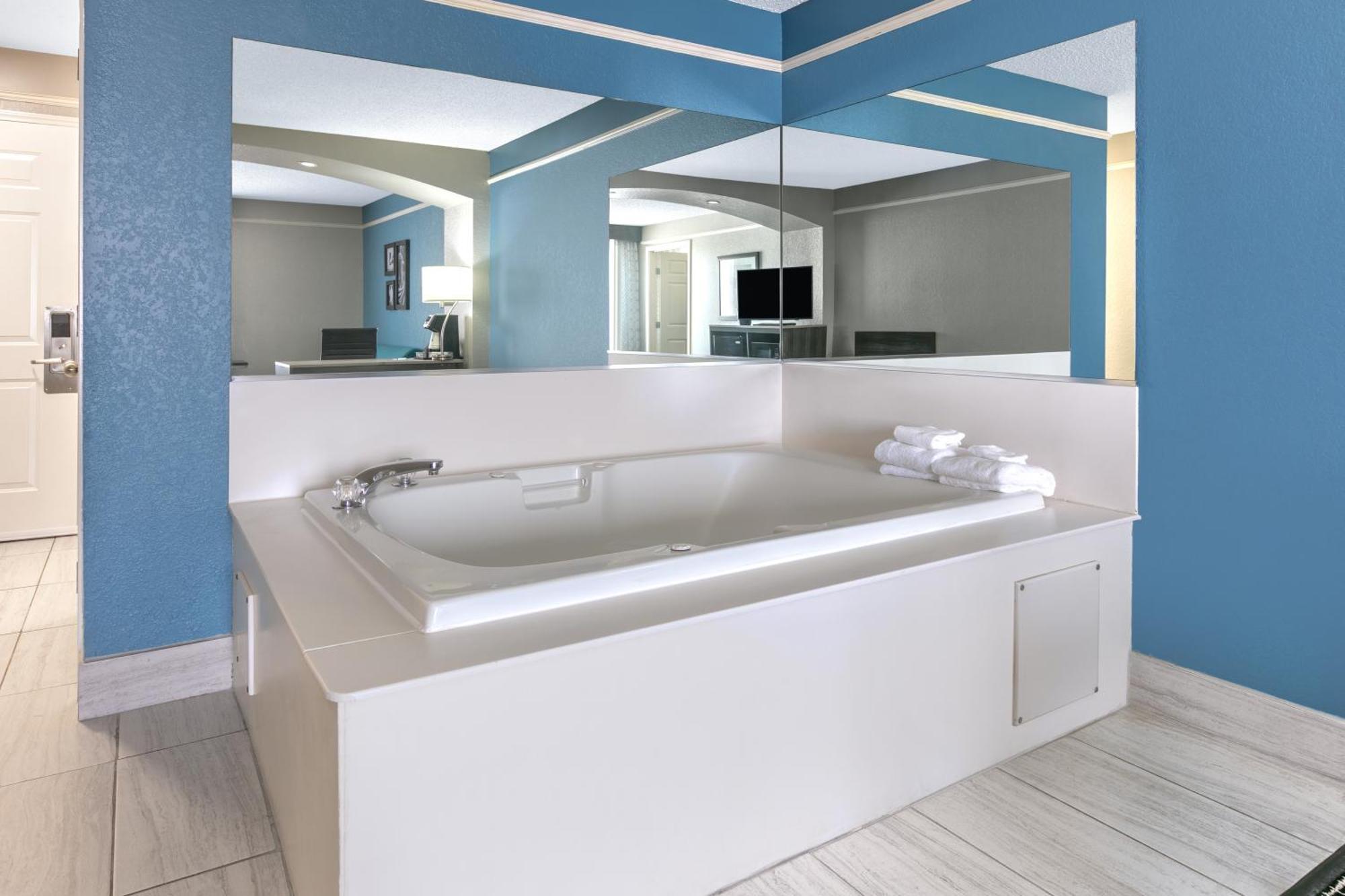 La Quinta By Wyndham Уедърфорд Екстериор снимка