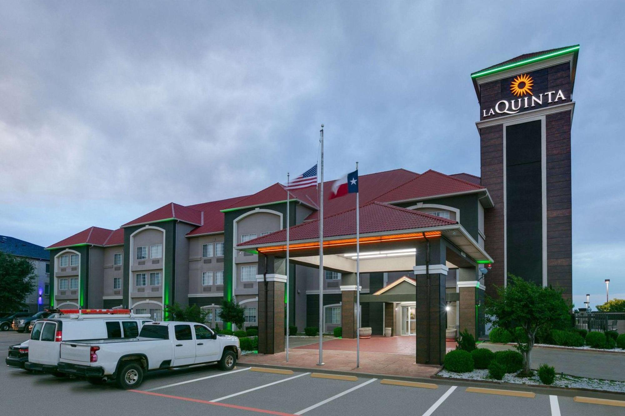 La Quinta By Wyndham Уедърфорд Екстериор снимка